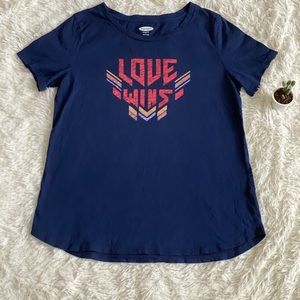 Old Navy graphic tee